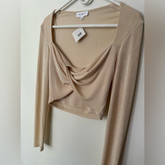 Mable Slinky Deals Twist Crop Top NWT - Picture 2 of 6